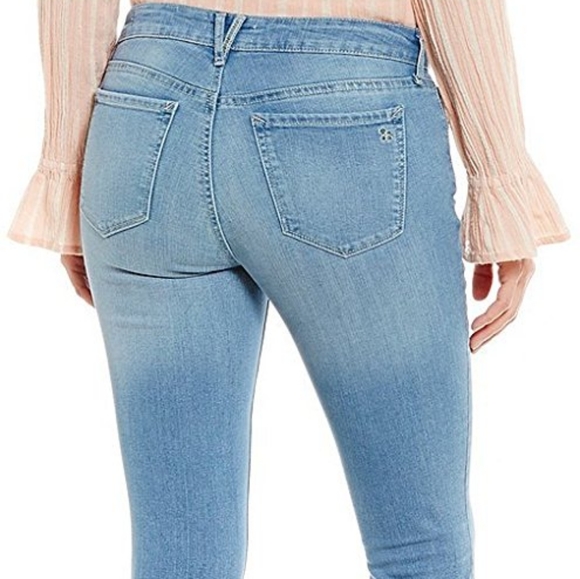 Jessica Simpson Relaxed Skinny Crop - Picture 6 of 8